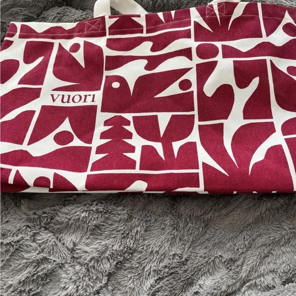 Vuori Red and White Tote Bag strawberry gift new - Picture 1 of 5